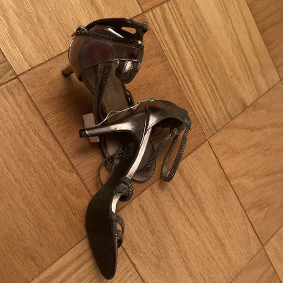 Christian Soriano for Payless Straps 3 1/2” Heels - Picture 5 of 7